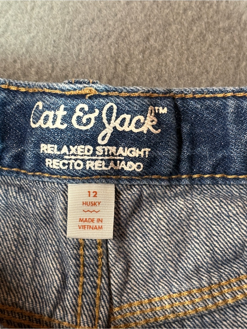 Cat & Jack Boys Relaxed Jeans in Medium Blue Wash - Picture 3 of 3